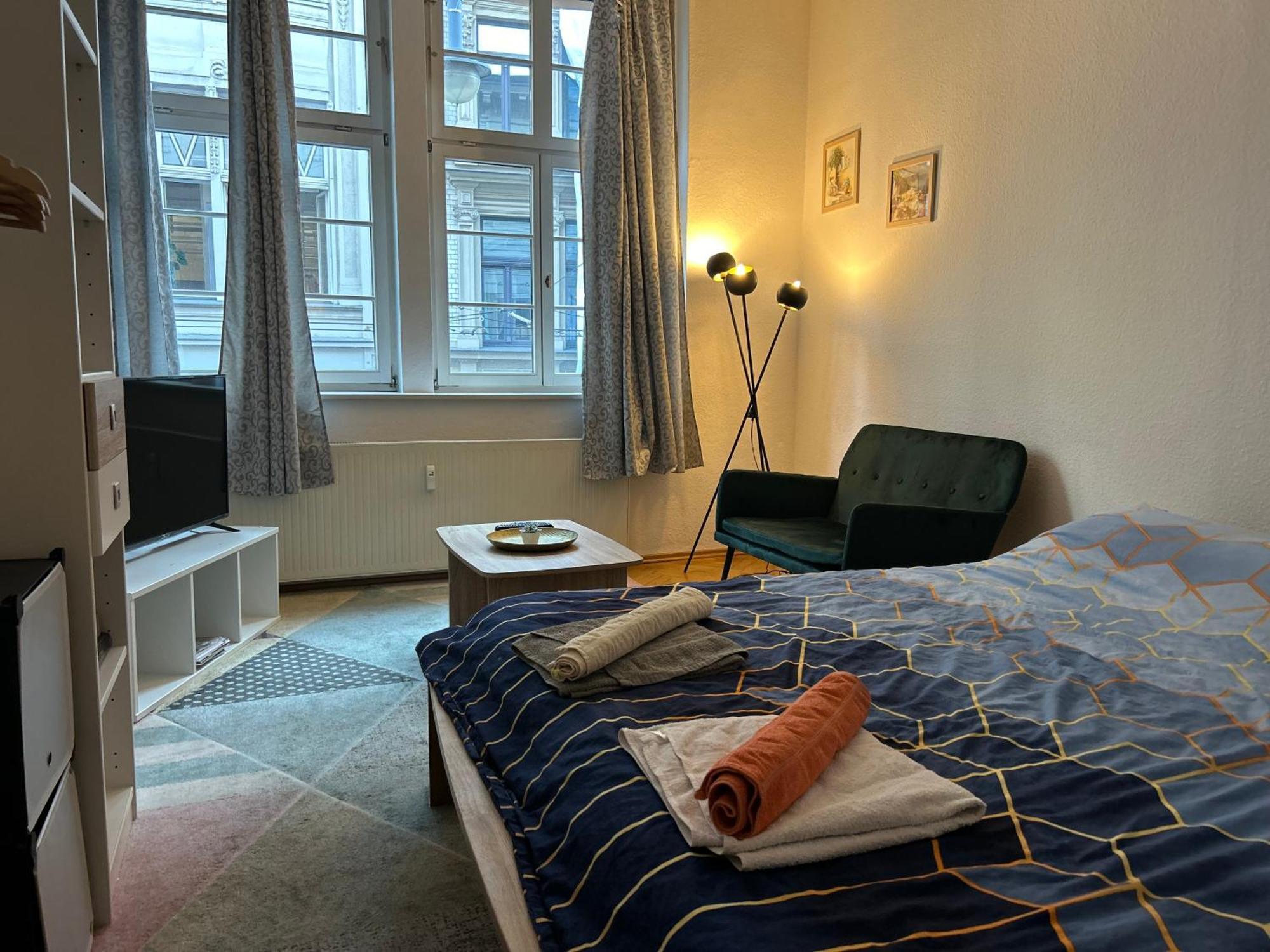 Piano Apartment In Halle Center - Netflix - Free Wifi 1 Экстерьер фото